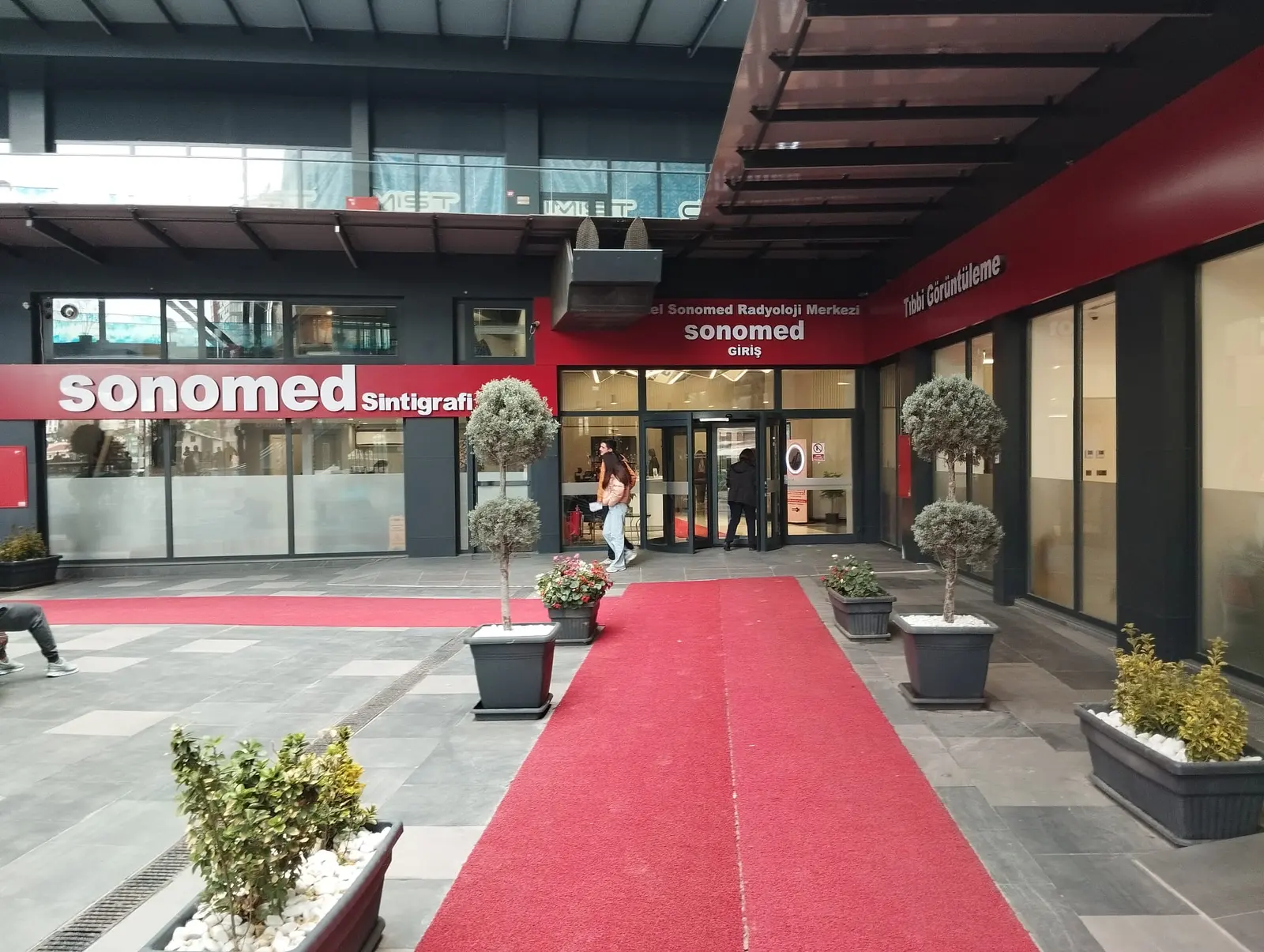 Clinic-provided photograph of Sonomed Medical Imaging Center