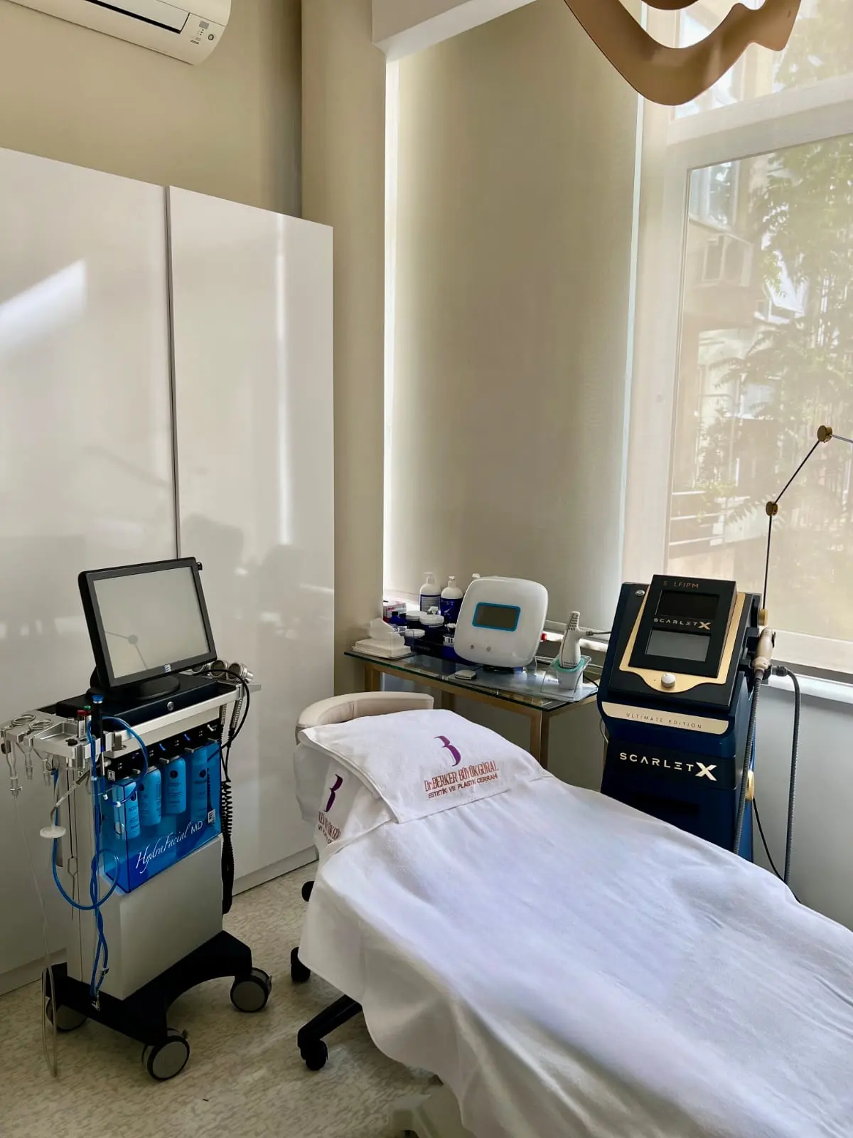 Clinic-provided photograph of Dr Berker Büyükgüral