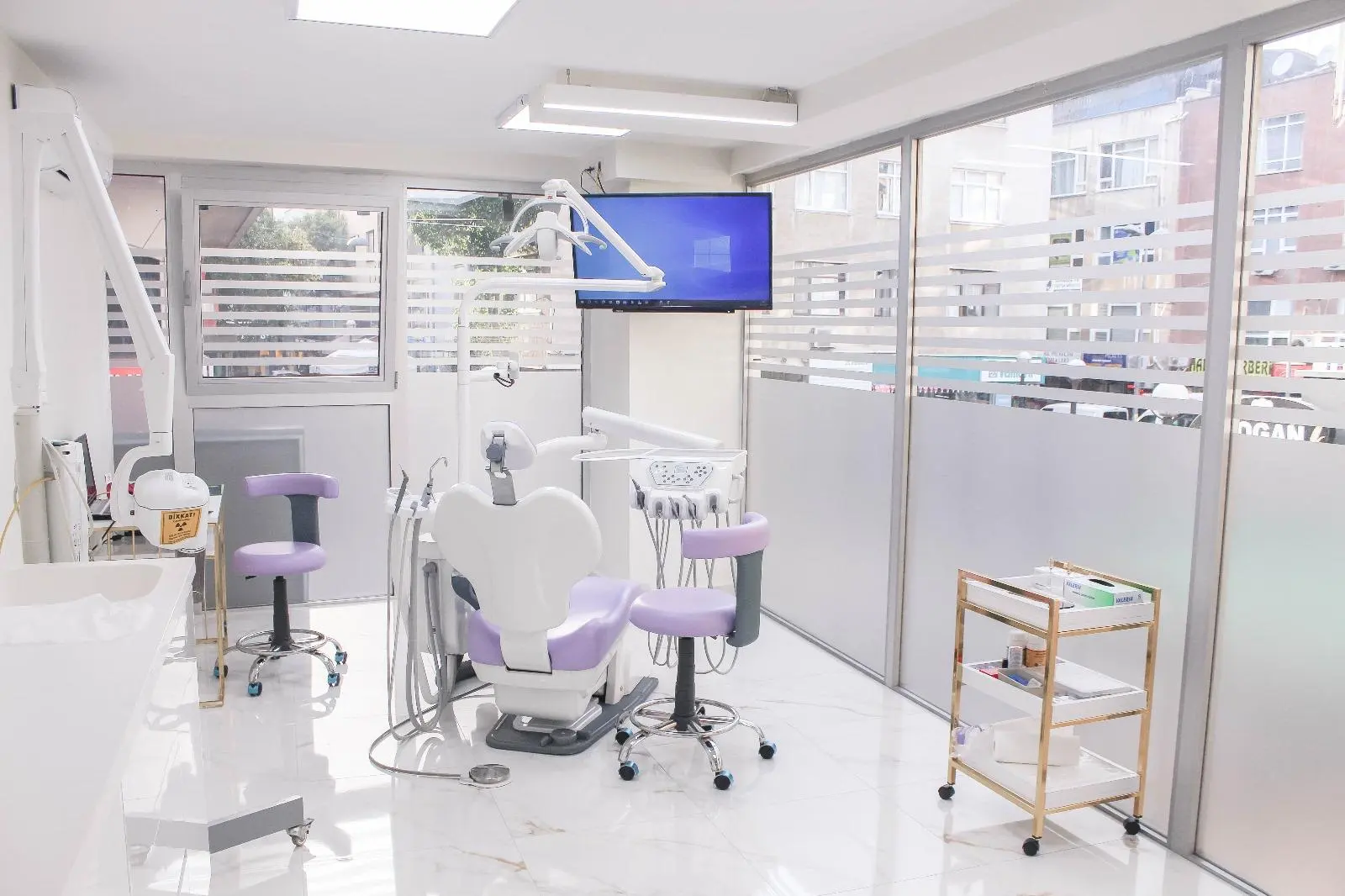 Von der Klinik bereitgestelltes Foto von Madalyon Zahnklinik
