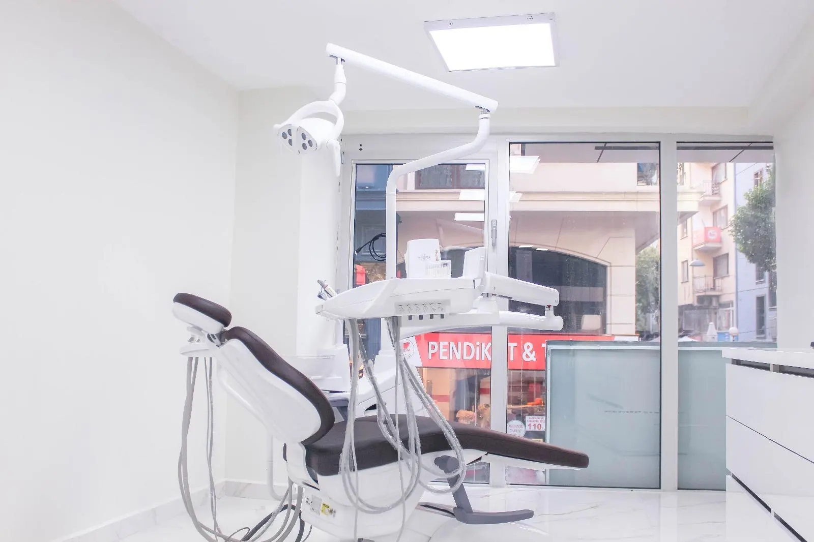 Von der Klinik bereitgestelltes Foto von Madalyon Zahnklinik