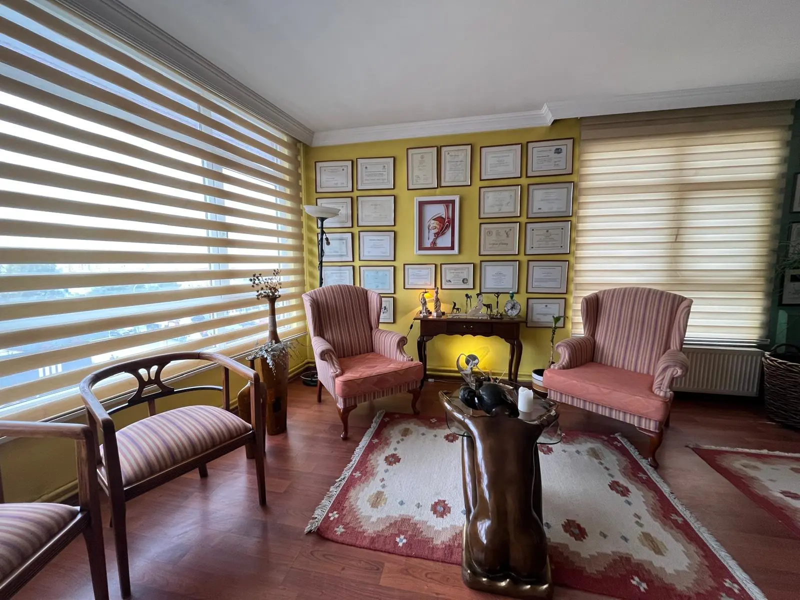 Clinic-provided photograph of Prof. Dr Mustafa Şengezer