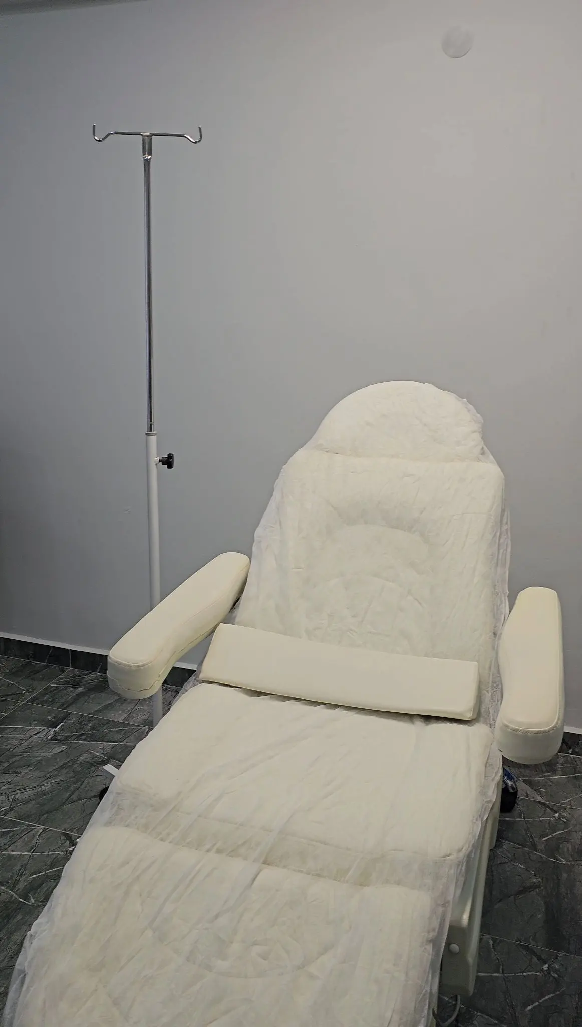 Clinic-provided photograph of Dr Zeynep Pehlivan Barutçu
