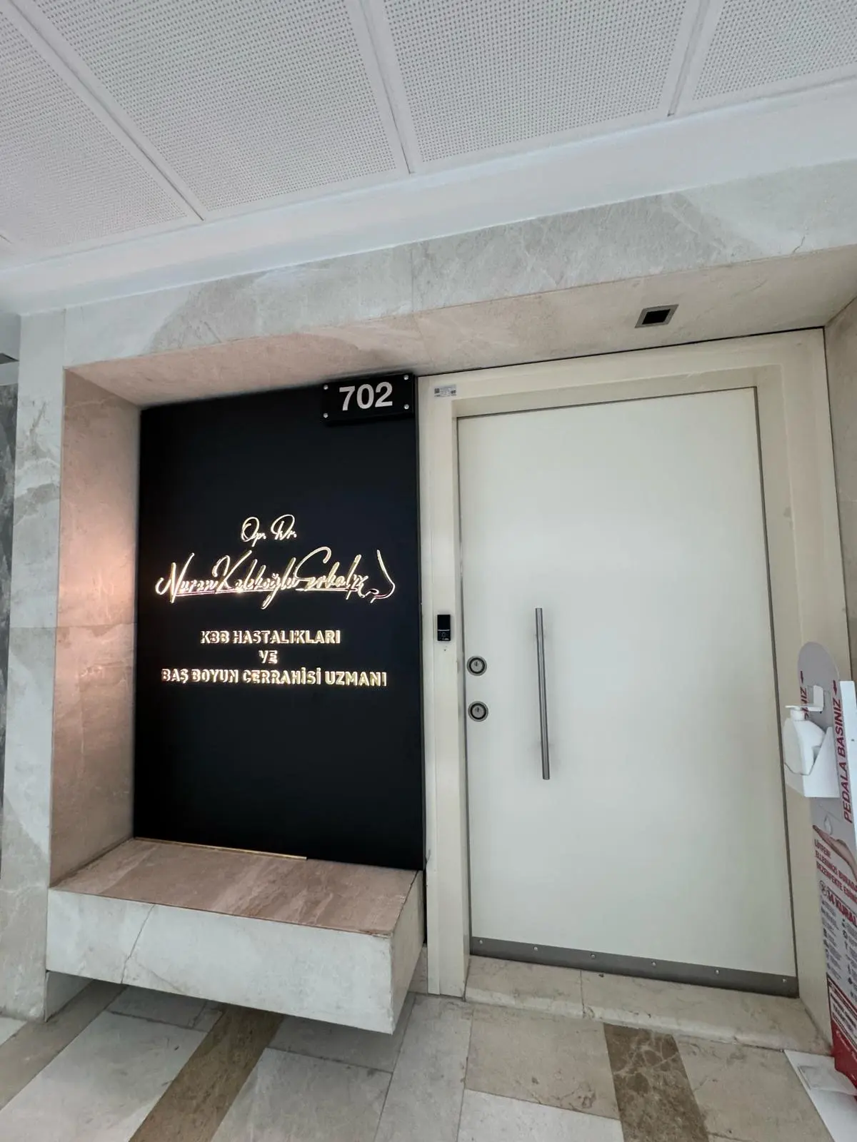 Clinic-provided photograph of Dr Nuran Kalekoğlu Erkalp