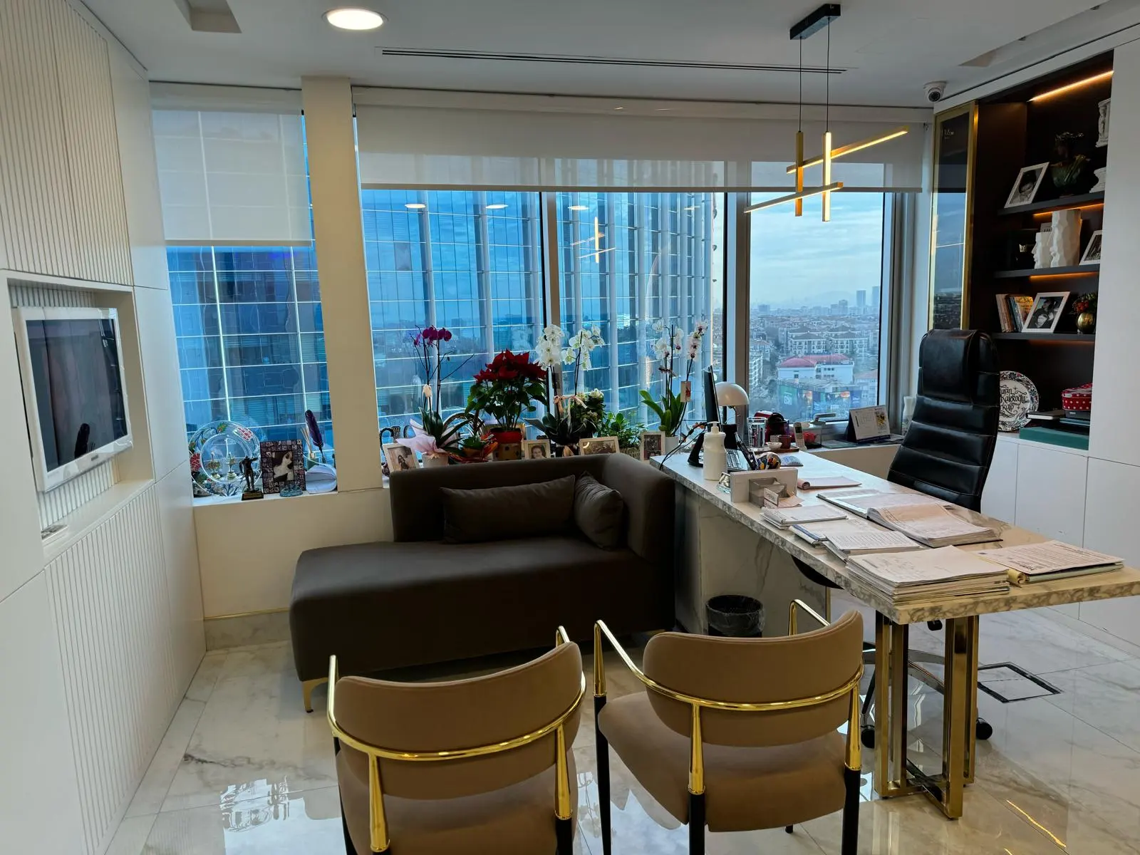 Clinic-provided photograph of Dr Nuran Kalekoğlu Erkalp