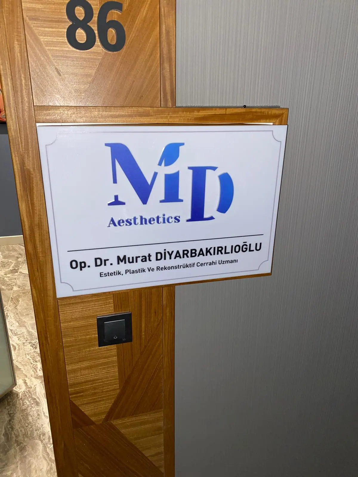 Clinic-provided photograph of Dr Murat Diyarbakırlıoğlu