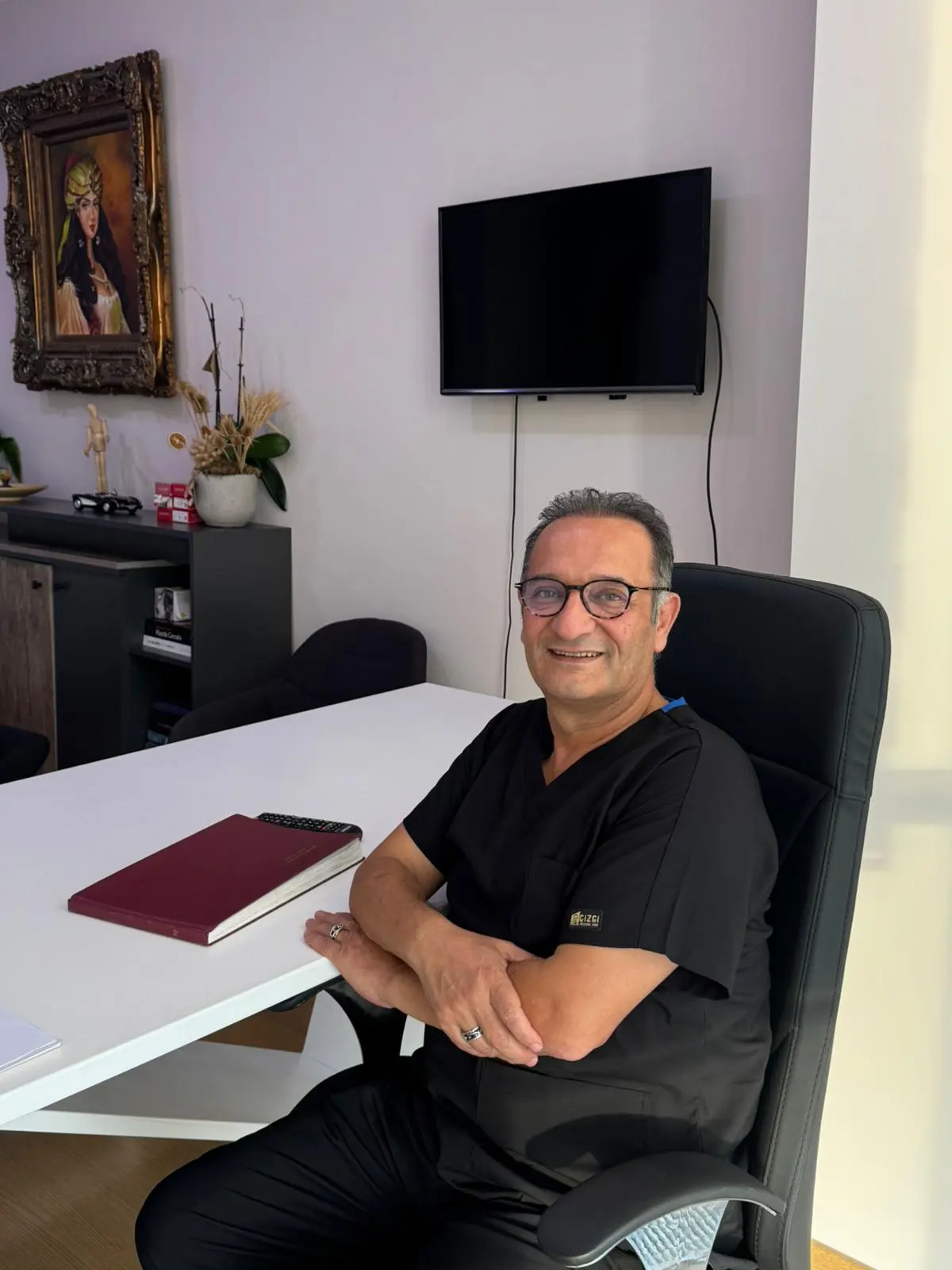 Clinic-provided photograph of Prof. Dr Bekir Atik