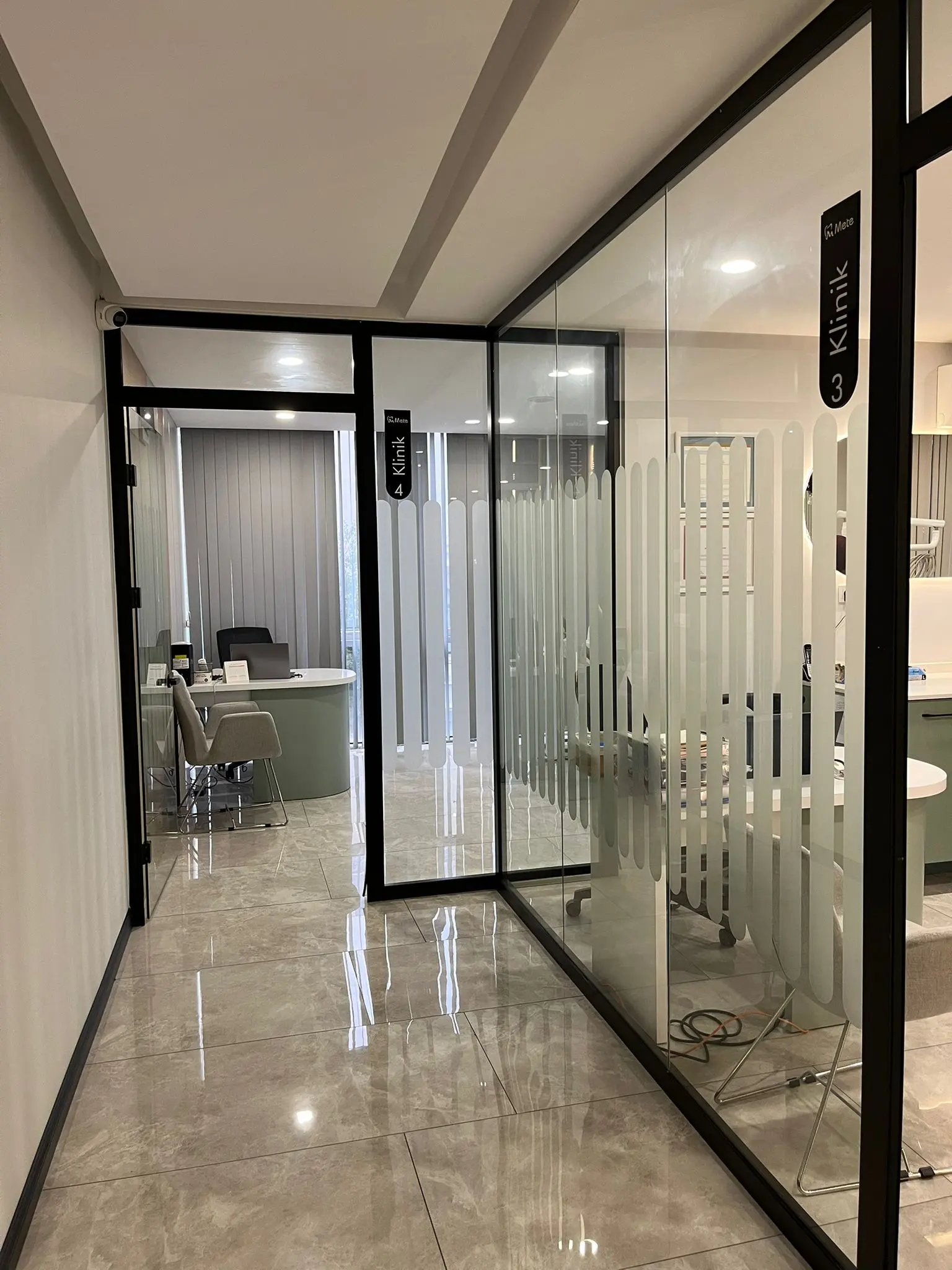 Clinic-provided photograph of Mete Dental Clinic