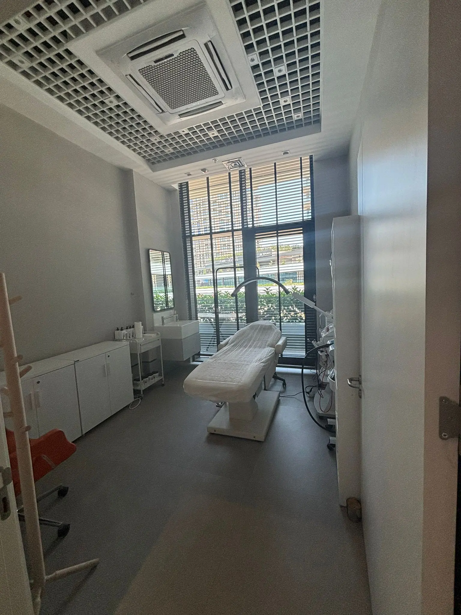 Clinic-provided photograph of Dr Meriç Yıldız Yılmaz