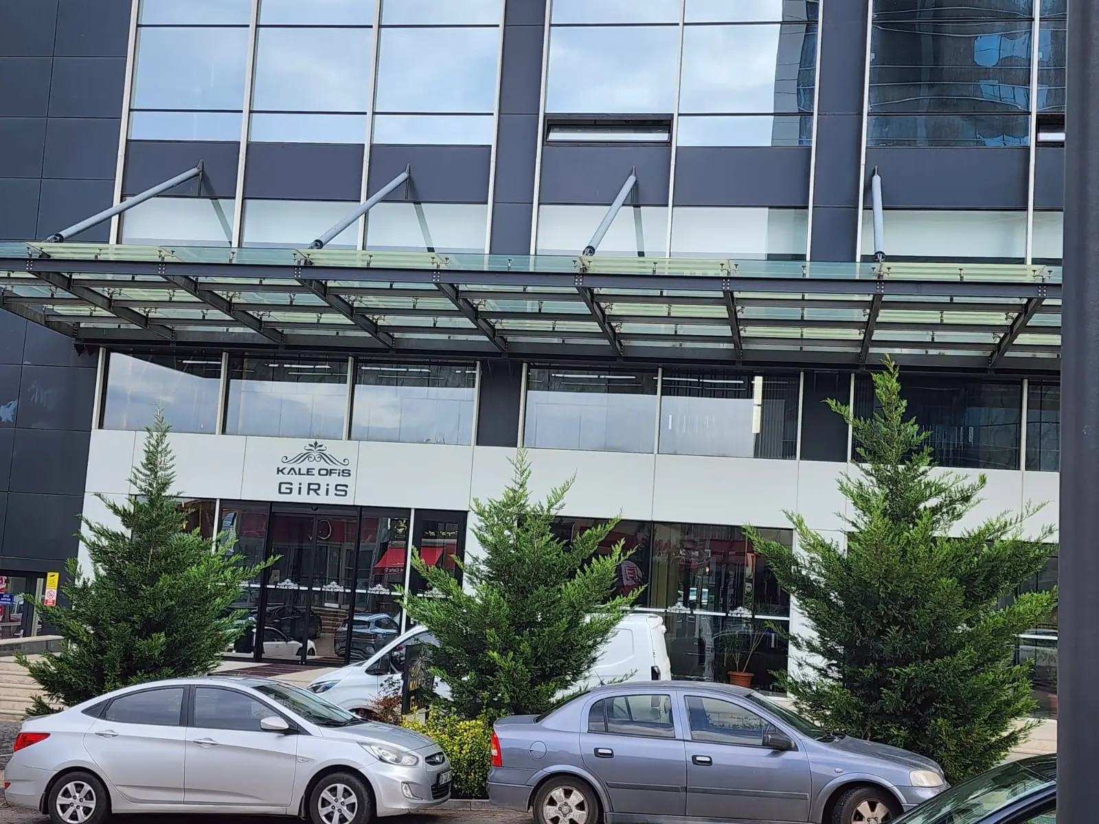 Von der Klinik bereitgestelltes Foto von Prof. Dr. Ömer Faruk Karataş