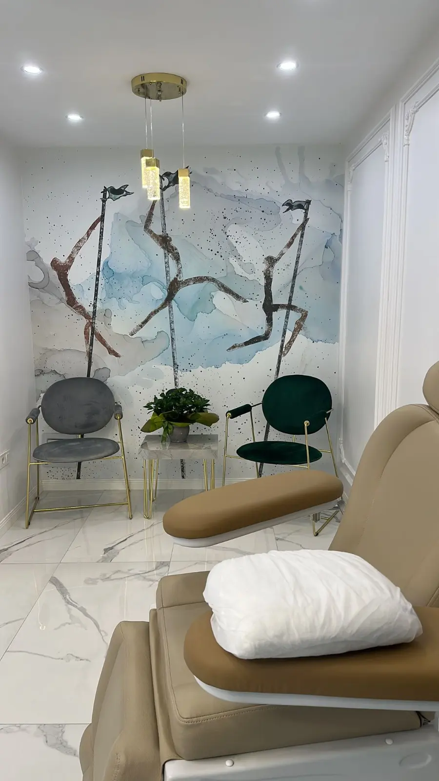 Clinic-provided photograph of Dr Burak Aydın