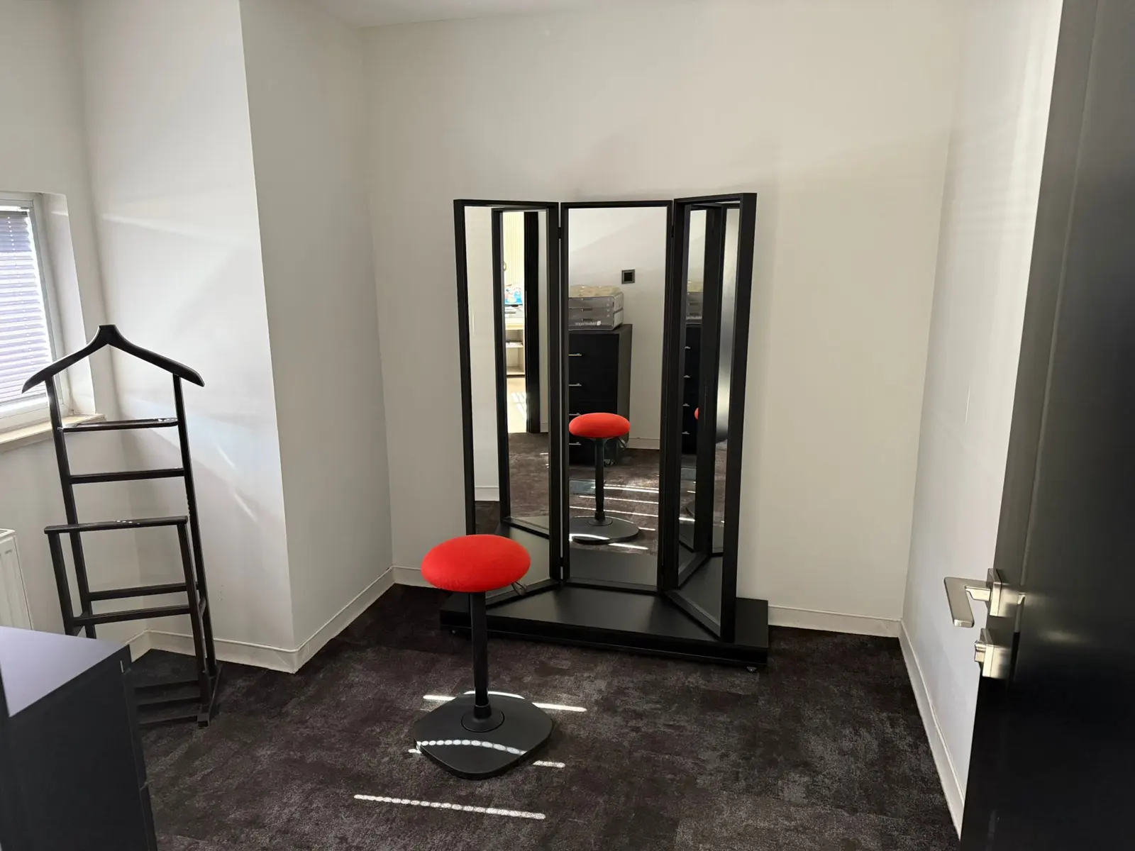 Clinic-provided photograph of Dr Mehmet Gökhan Şahin