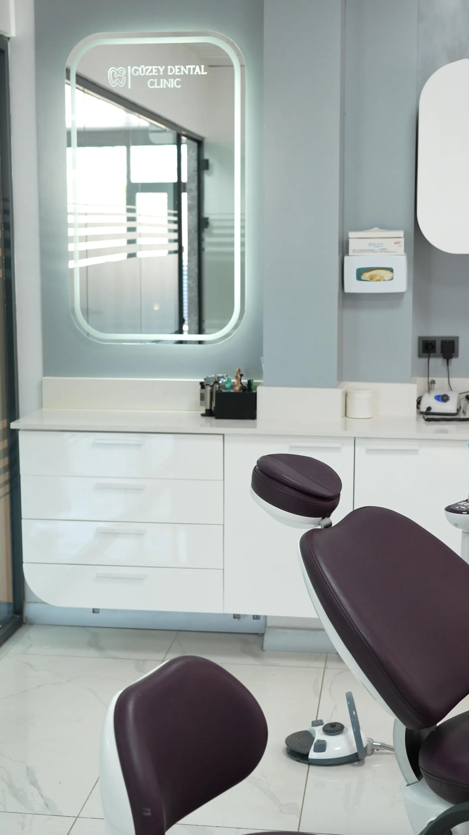 Von der Klinik bereitgestelltes Foto von Güzey Zahnklinik