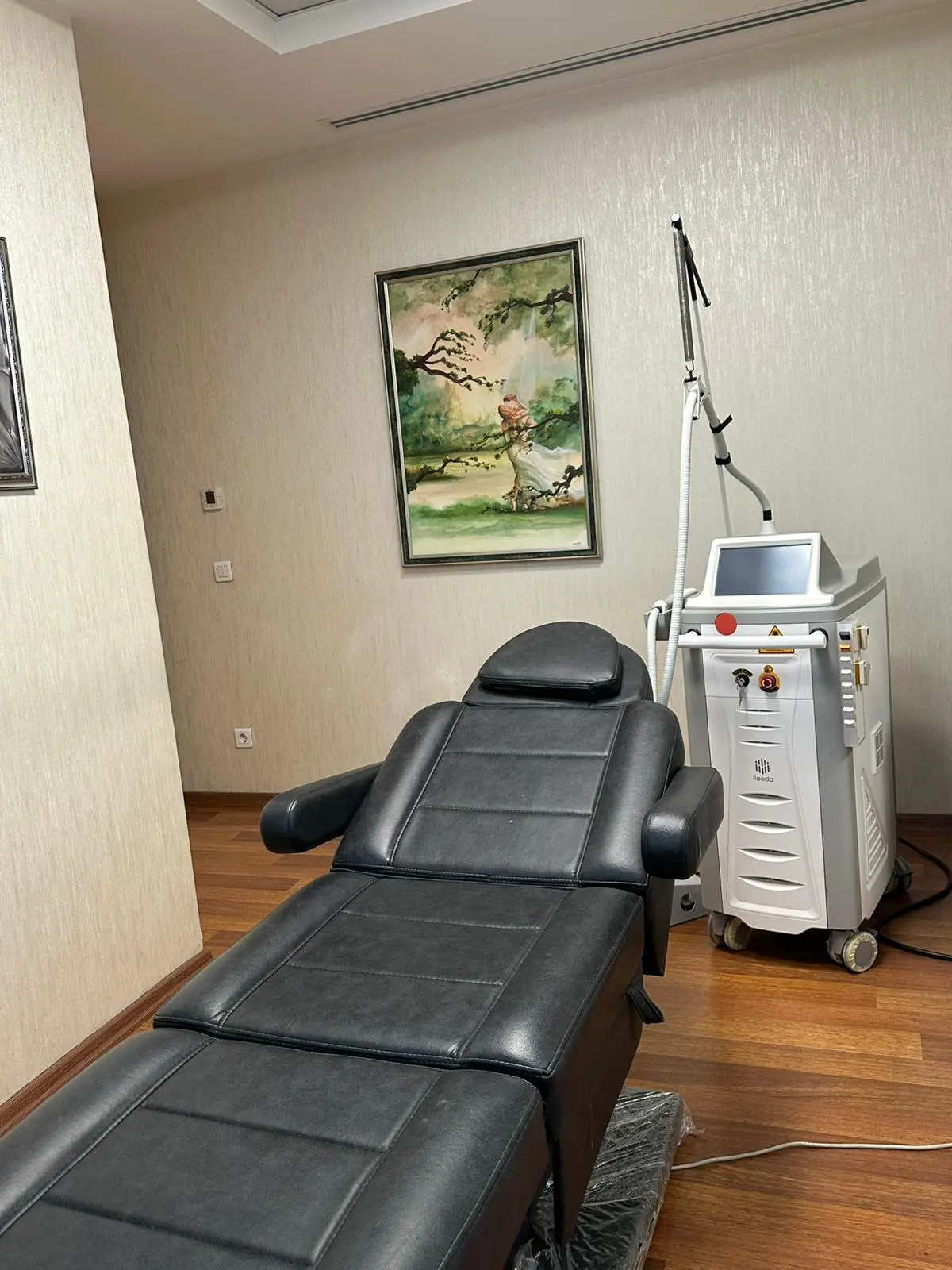 Clinic-provided photograph of Dr Fatma Polat