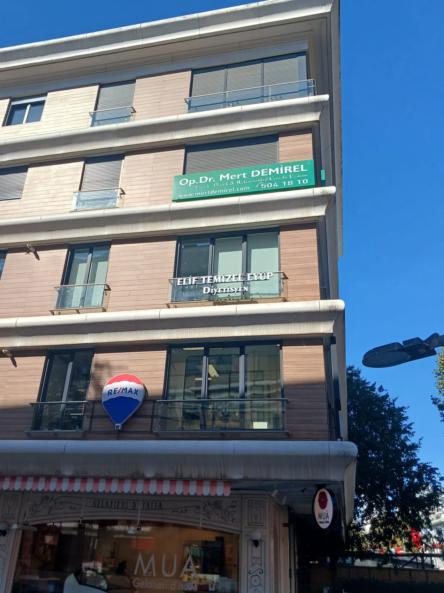 Von der Klinik bereitgestelltes Foto von Dr. Mert Demirel