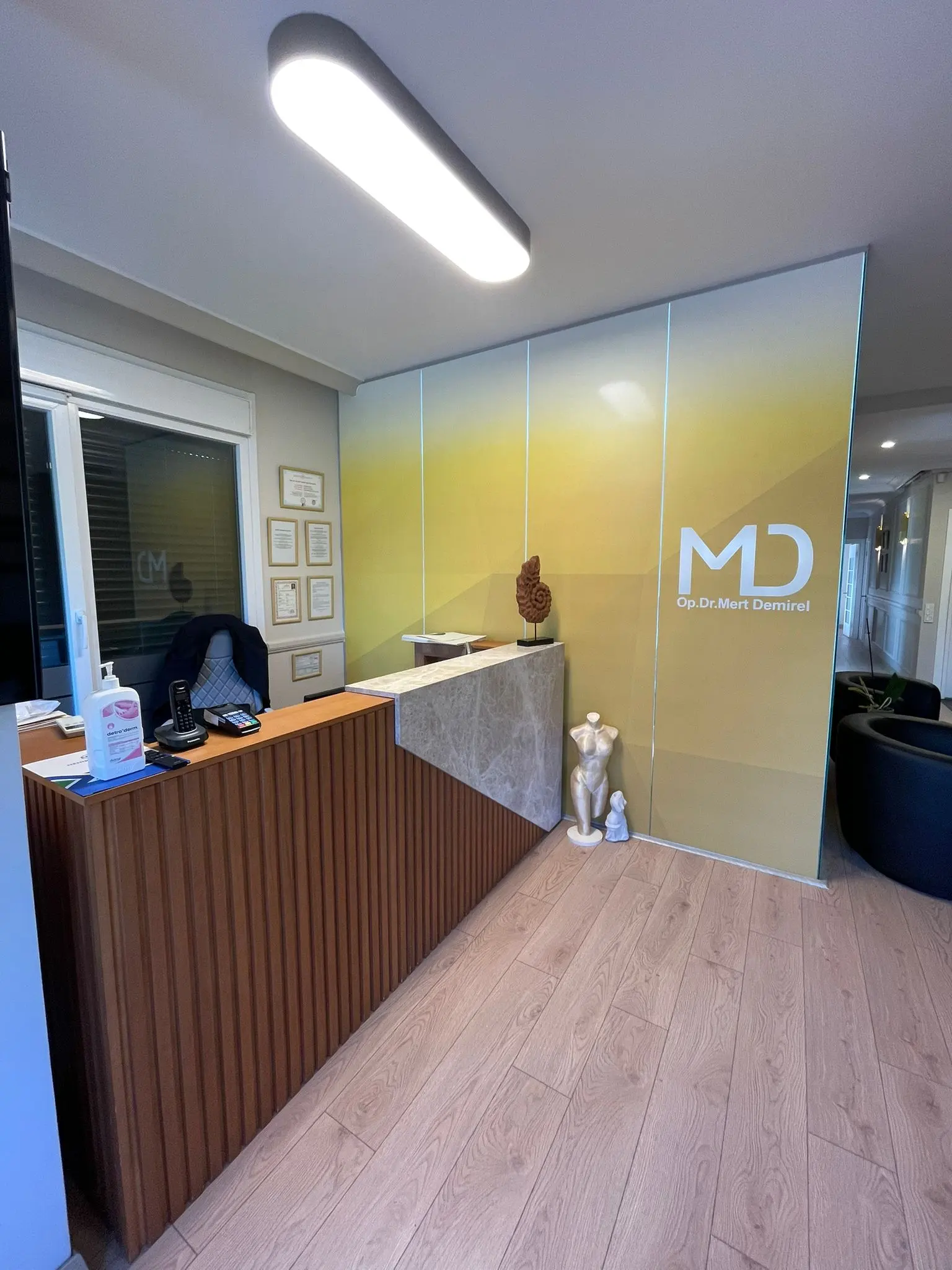 Von der Klinik bereitgestelltes Foto von Dr. Mert Demirel