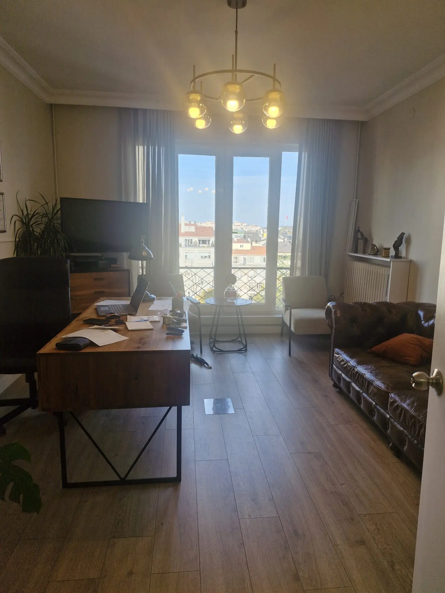 Clinic-provided photograph of Dr Bülent Çığşar