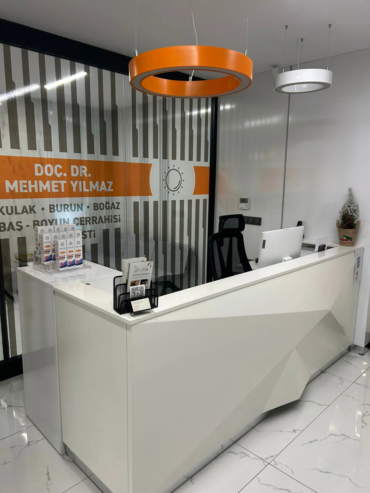 Clinic-provided photograph of Assoc. Prof. Dr Mehmet Yılmaz