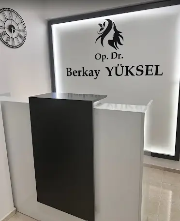 Von der Klinik bereitgestelltes Foto von Dr. Berkay Yüksel