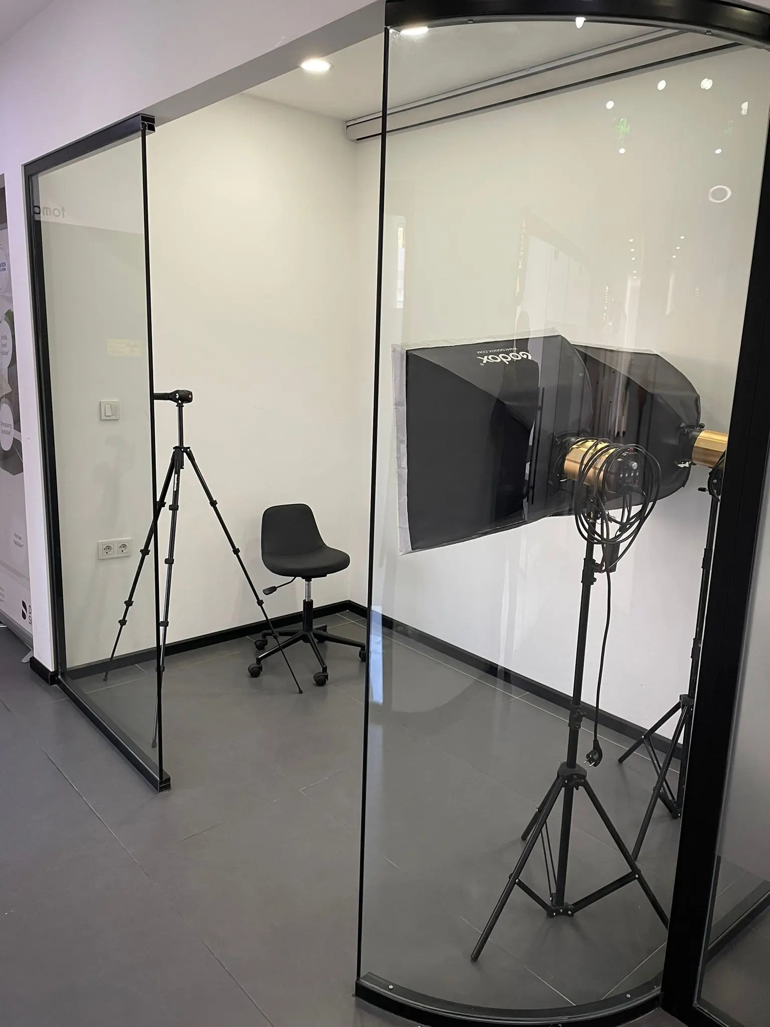 Clinic-provided photograph of Master Dental Clinic