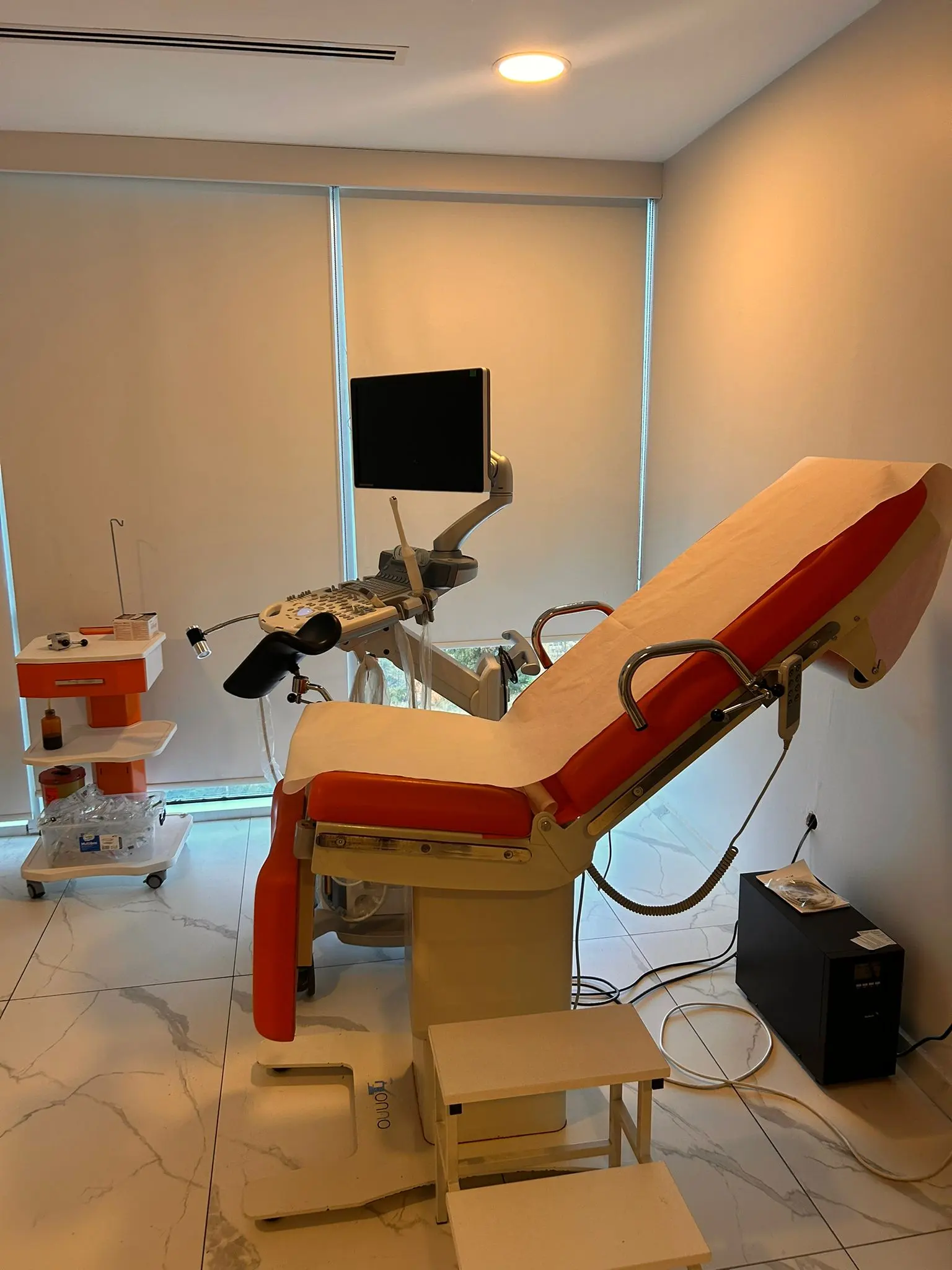 Clinic-provided photograph of Prof. Dr Hulusi Bülent Zeyneloğlu