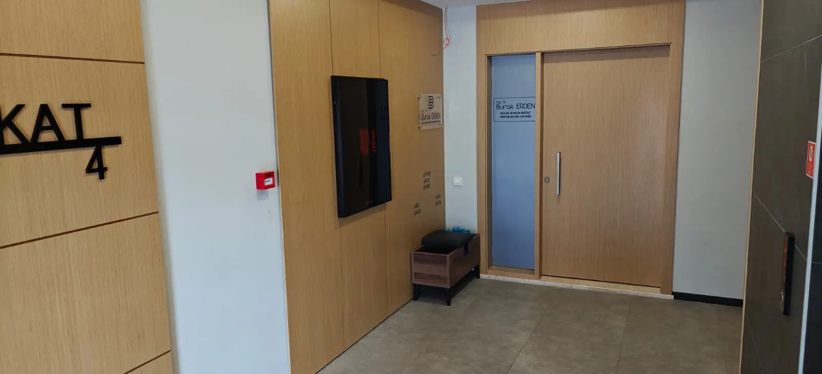 Von der Klinik bereitgestelltes Foto von Assoc. Prof. Dr. Burak Erden