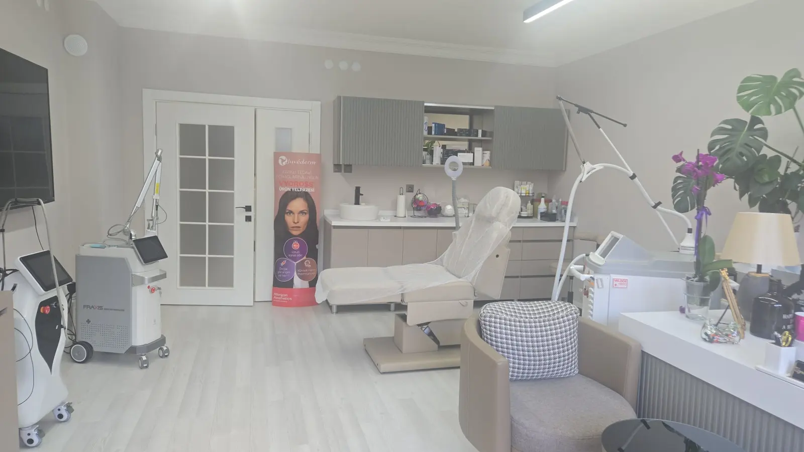 Clinic-provided photograph of Dr Oya Oylum Argun