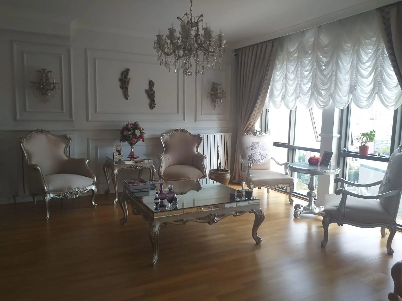 Clinic-provided photograph of Dr Özlem Biçer