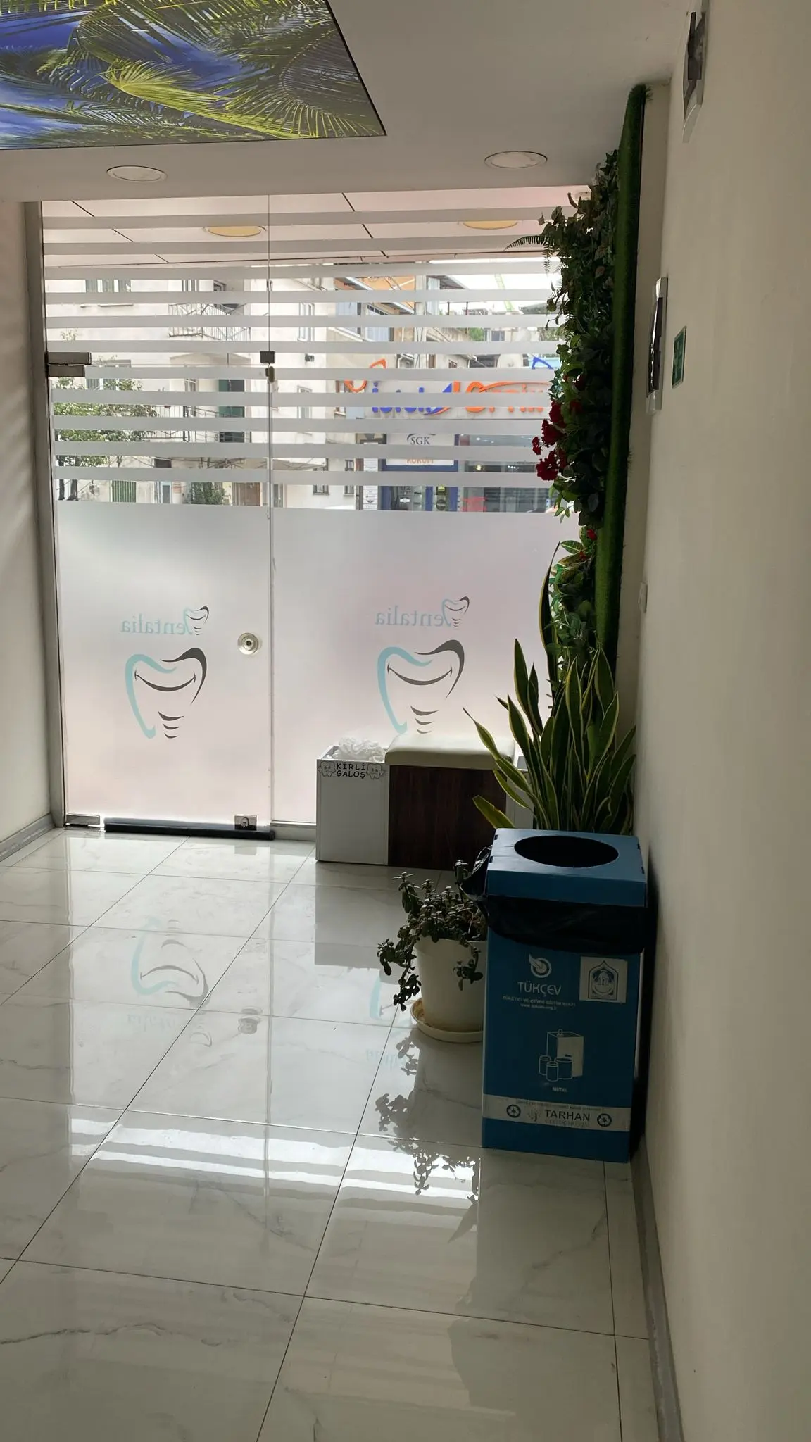 Von der Klinik bereitgestelltes Foto von Dentalia Zahnklinik