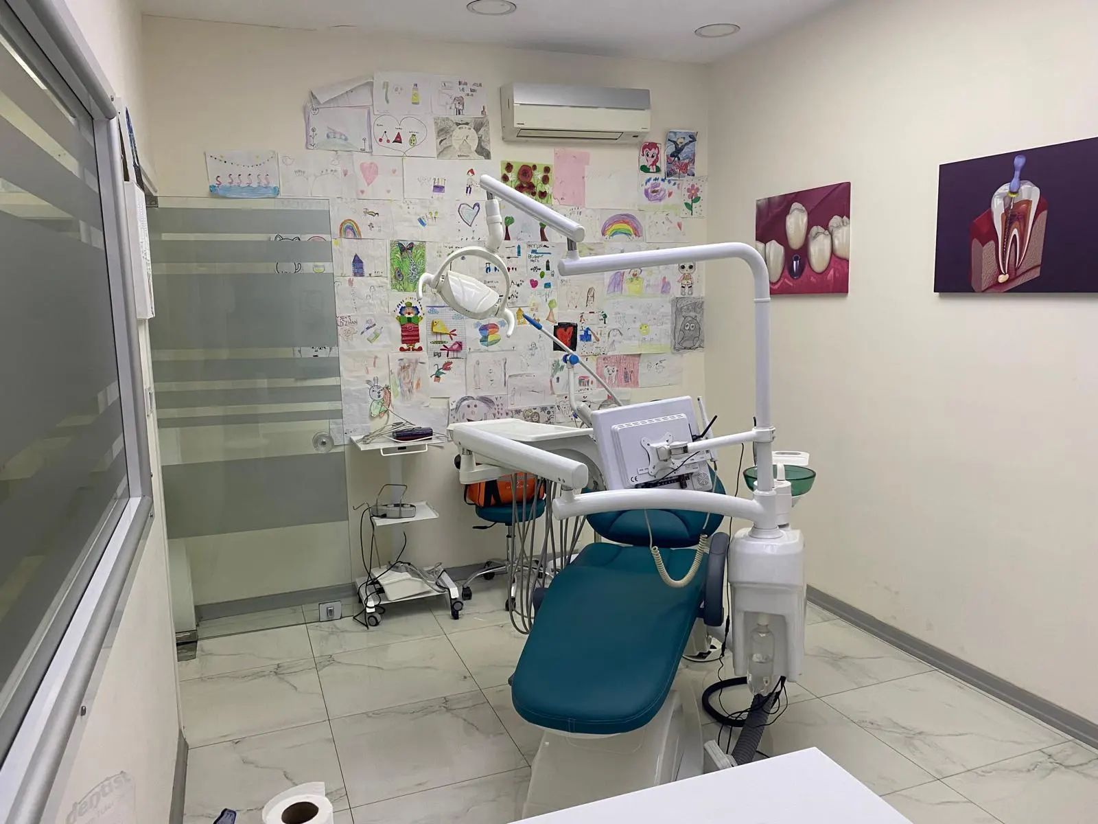 Von der Klinik bereitgestelltes Foto von Dentalia Zahnklinik