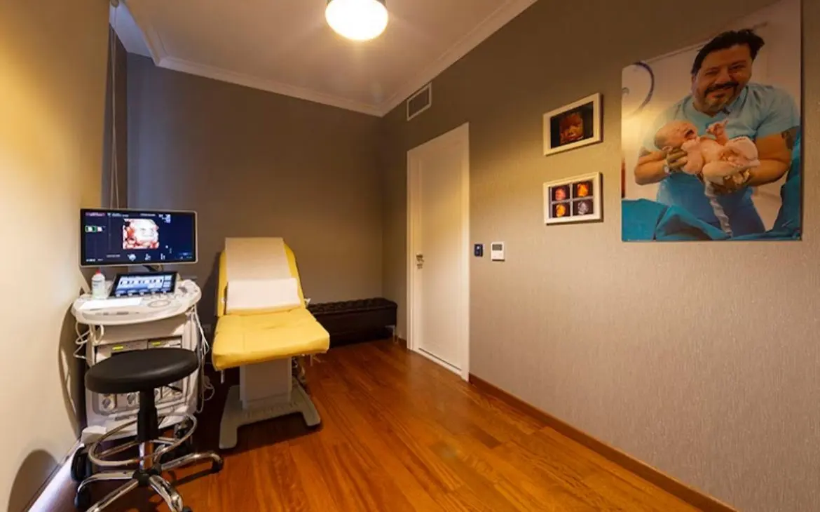 Clinic-provided photograph of Prof. Dr Melih Atahan Güven