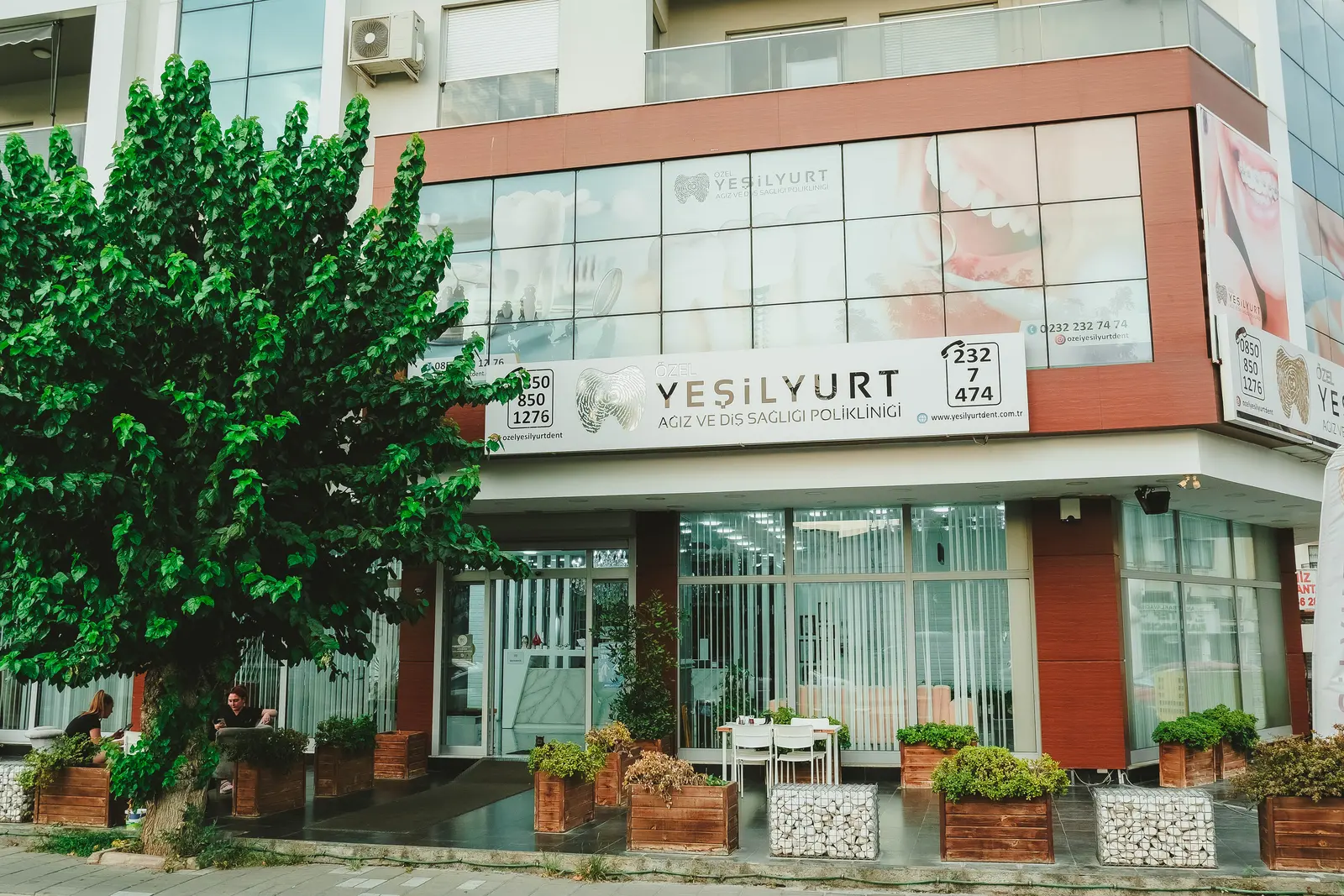 Clinic-provided photograph of Yeşilyurt Balçova Dental Clinic