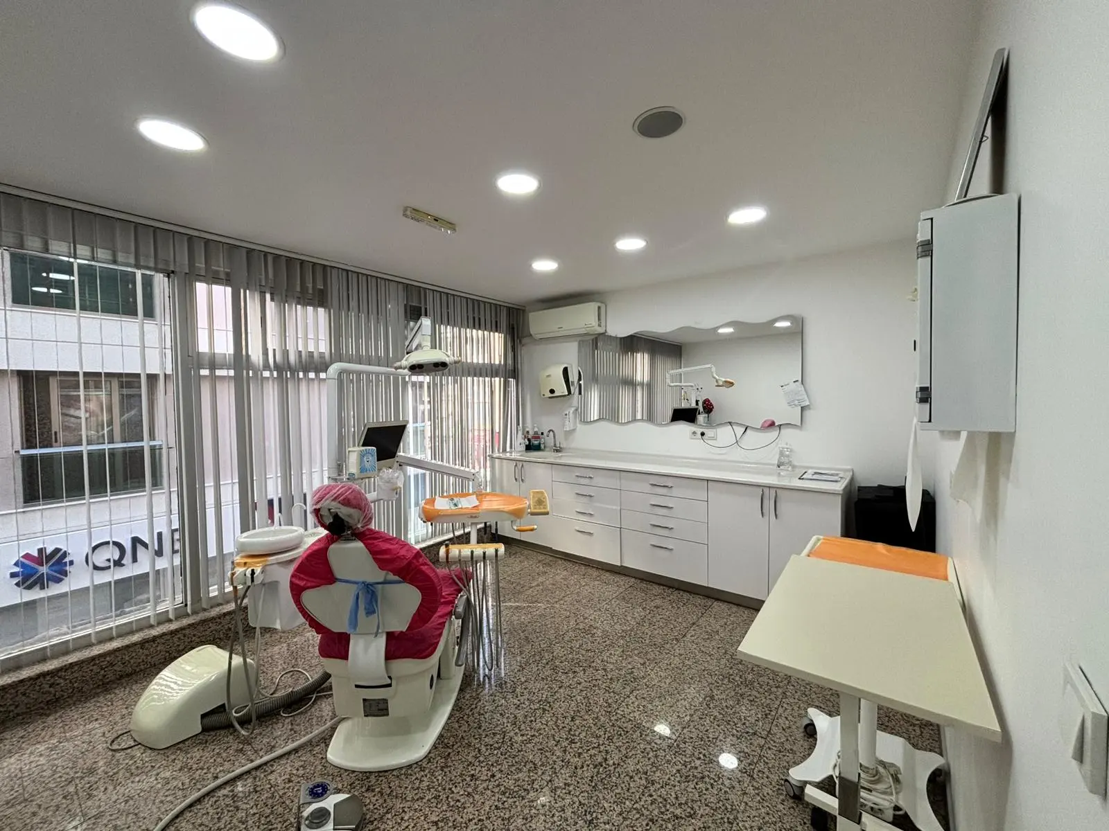 Clinic-provided photograph of Yeşilyurt Balçova Dental Clinic