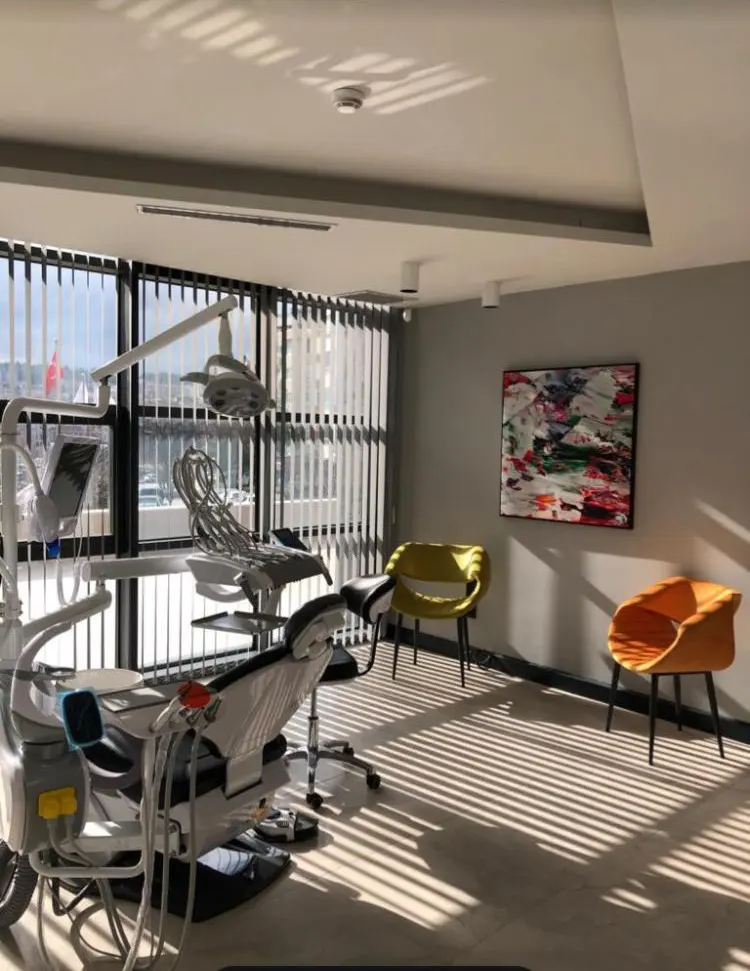 Clinic-provided photograph of Mons Dental Clinic