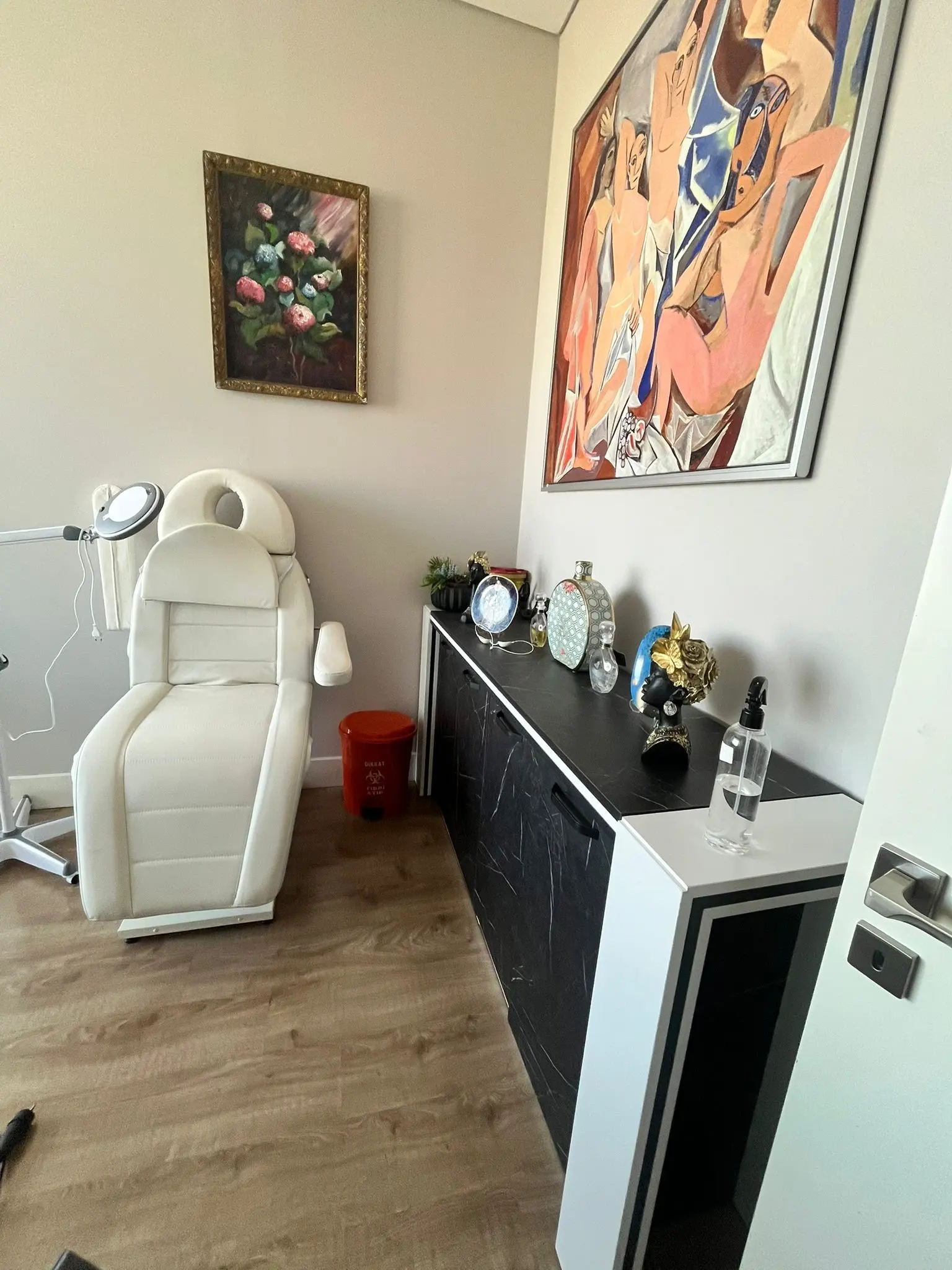 Von der Klinik bereitgestelltes Foto von Dr. Aslı Duran
