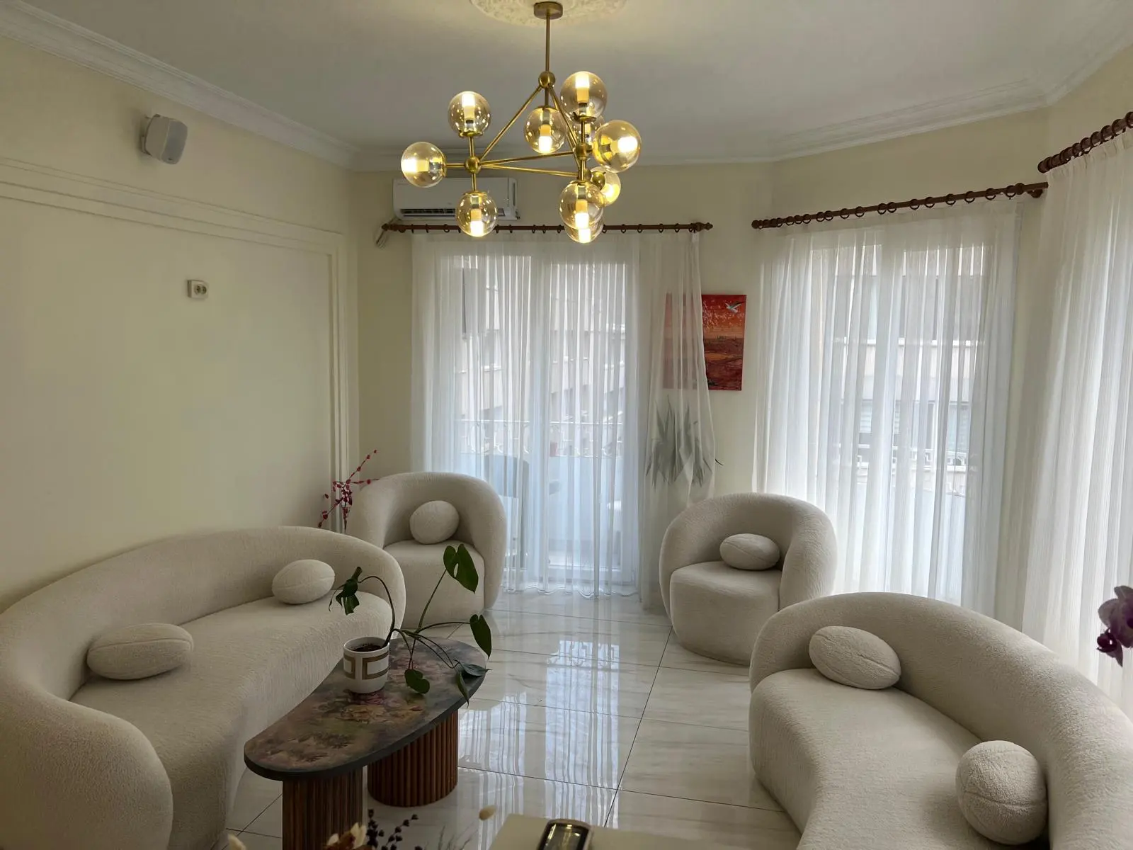 Clinic-provided photograph of Dr Erkan Yüce