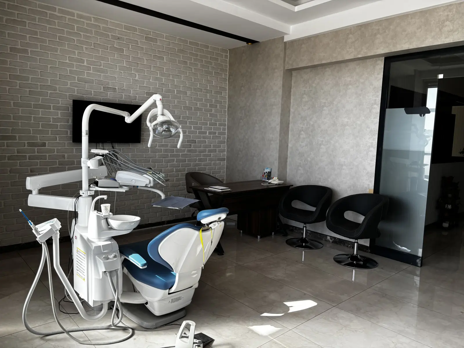 Von der Klinik bereitgestelltes Foto von İlyas Kara Zahnklinik