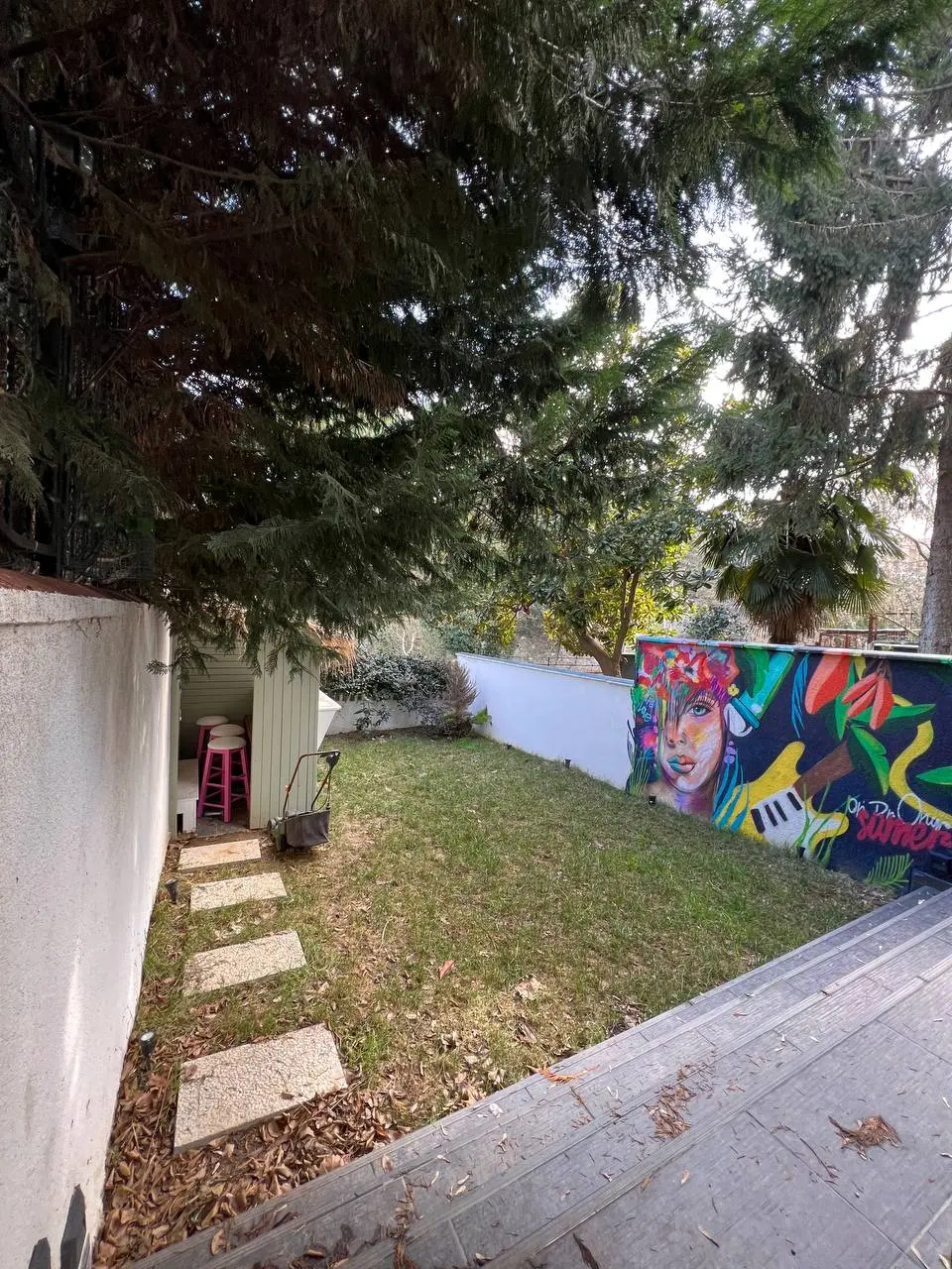 Clinic-provided photograph of Dr Onur Sümer