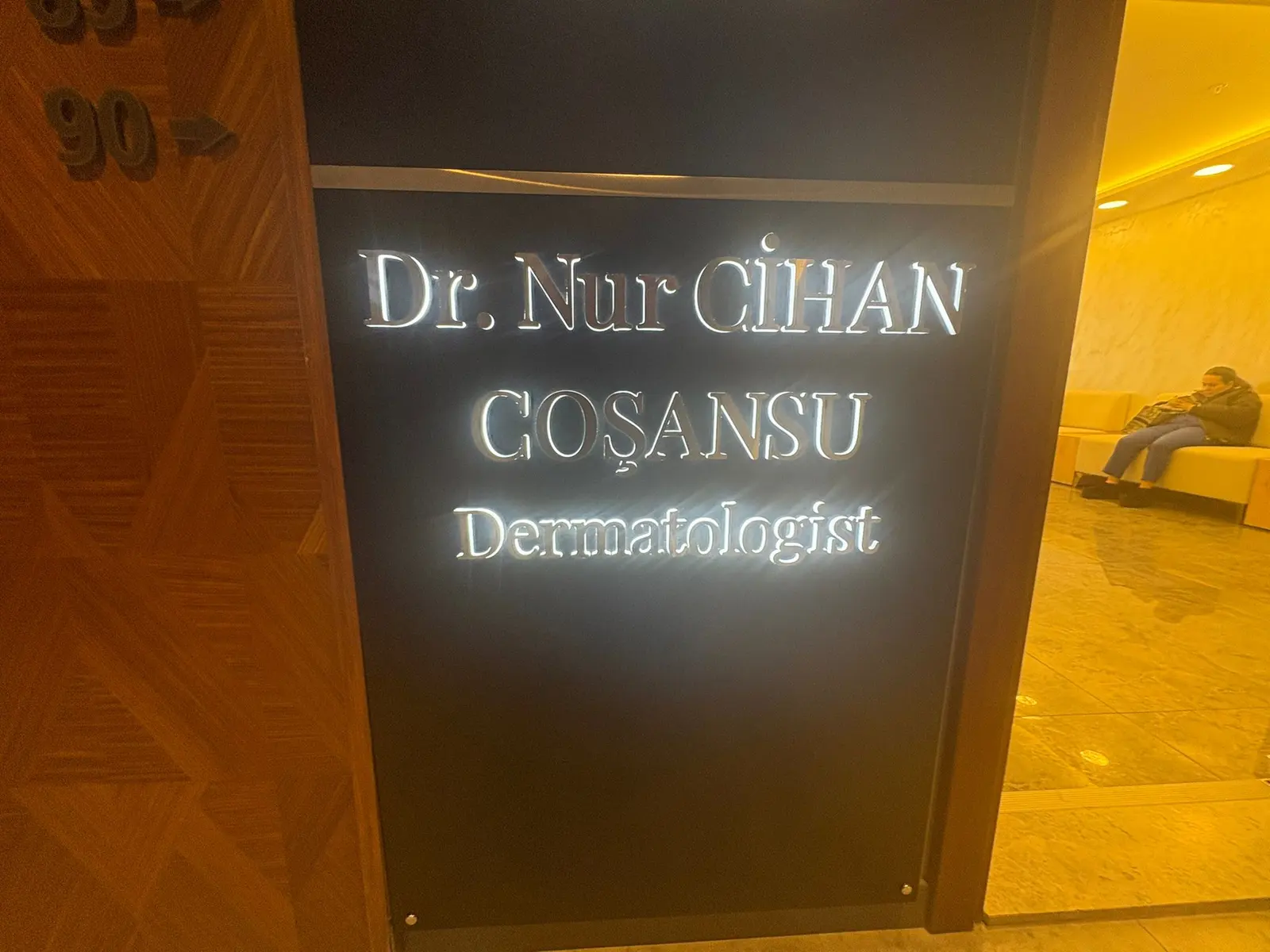 Clinic-provided photograph of Dr Nur Cihan Coşansu