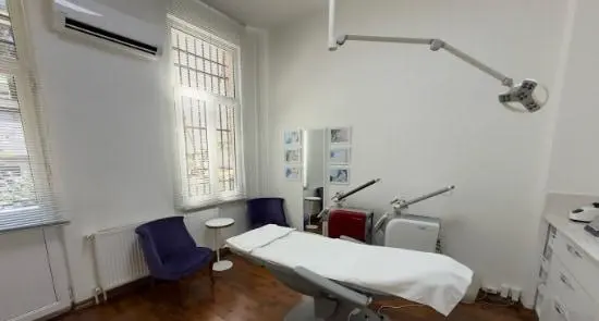 Clinic-provided photograph of Dr Ahmet Karaçam