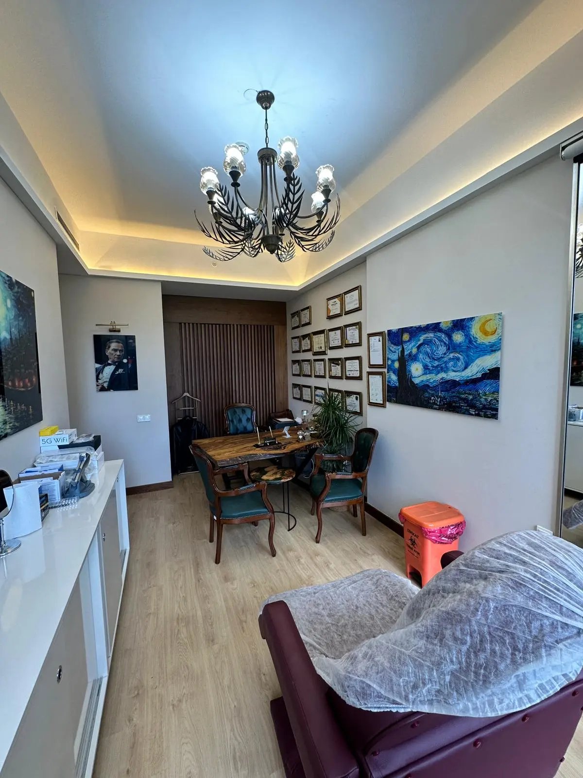 Von der Klinik bereitgestelltes Foto von Dr. Veysel Alimoğlu