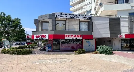 Clinic-provided photograph of Dr Serkan İlhan