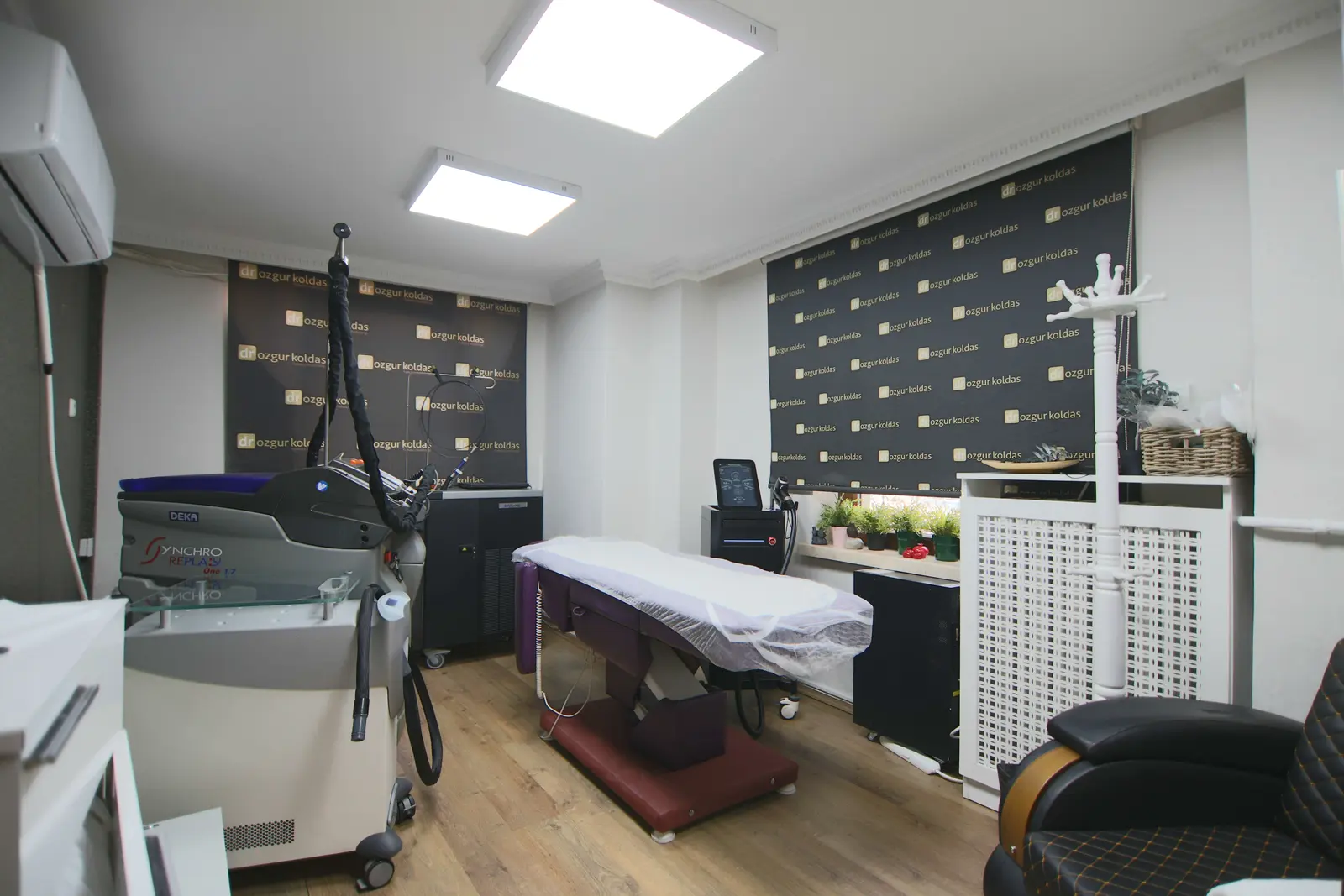 Clinic-provided photograph of Dr Özgür Koldaş Tunalı Clinic