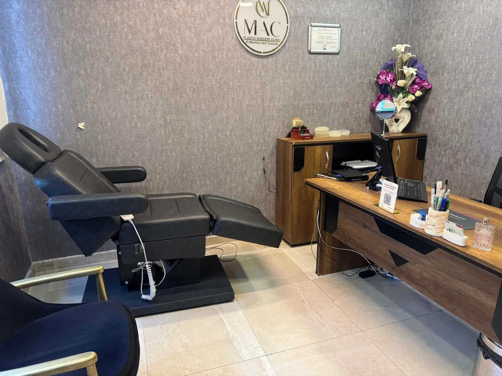 Von der Klinik bereitgestelltes Foto von Dr. Mehmet Akif Çakmak