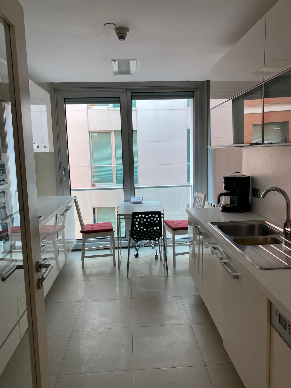 Clinic-provided photograph of Dr Alev Camcıoğlu