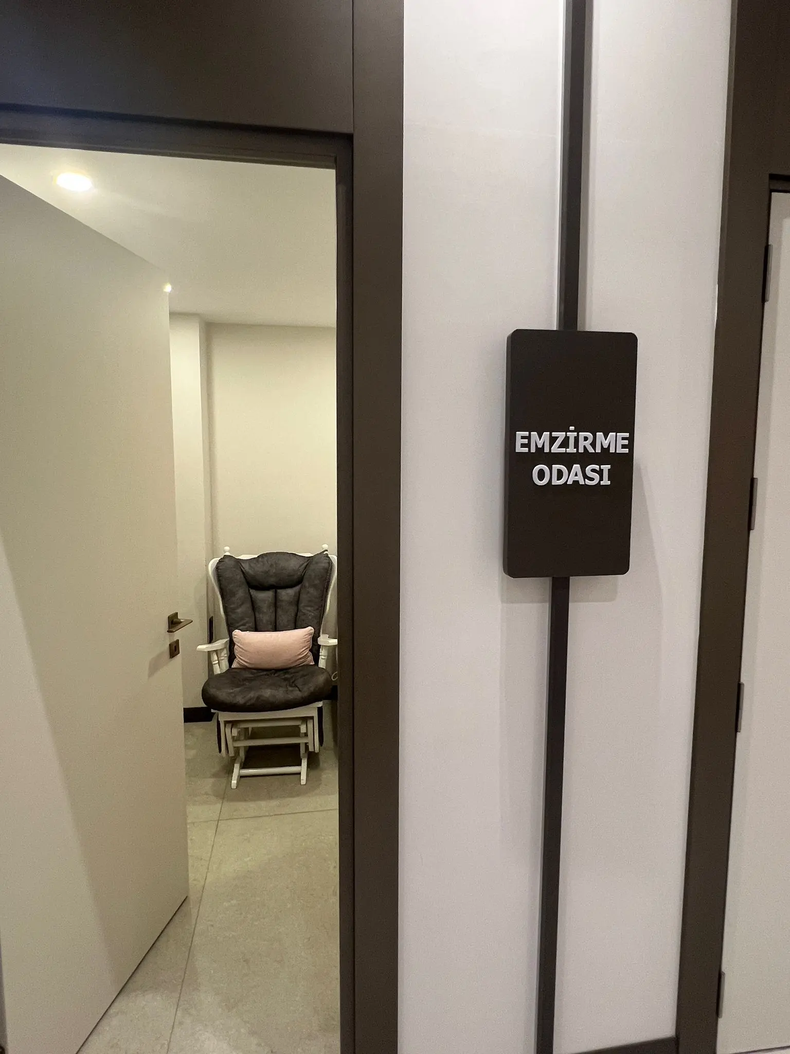 Von der Klinik bereitgestelltes Foto von Dr. Burcu Özmen Demirkaya