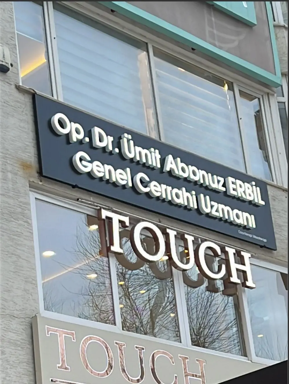 Clinic-provided photograph of Dr Ümit Abanuz Erbil