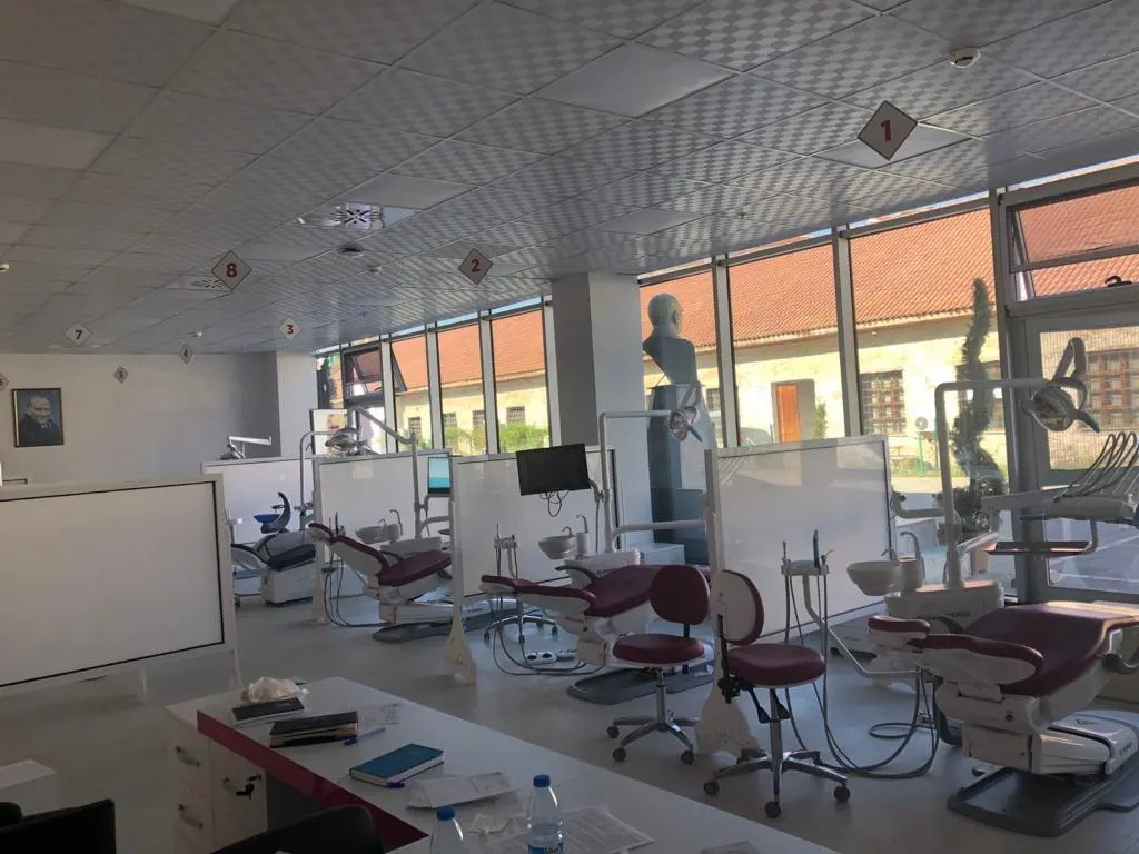 Von der Klinik bereitgestelltes Foto von Universitätszahnklinik Kütahya Gesundheitswissenschaften