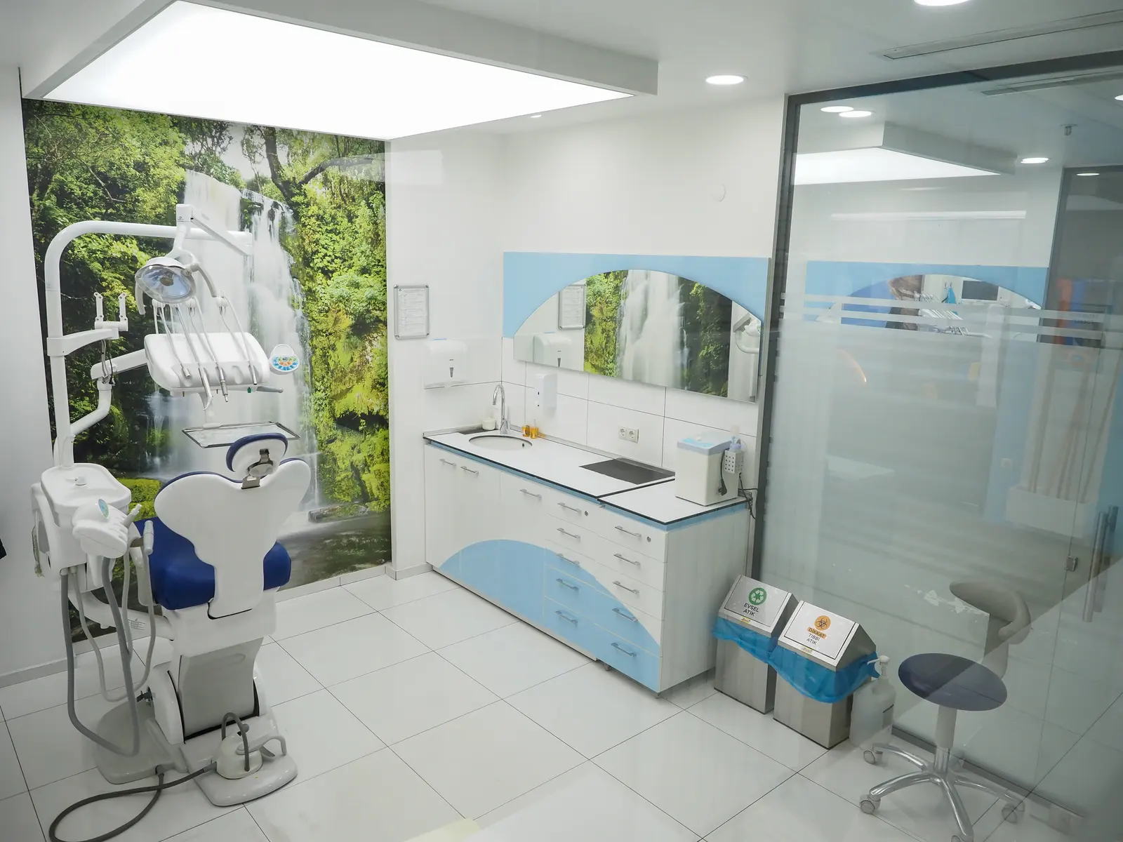 Clinic-provided photograph of İnci Dental Clinic