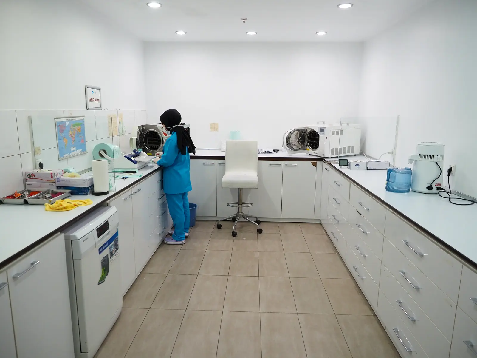 Clinic-provided photograph of İnci Dental Clinic