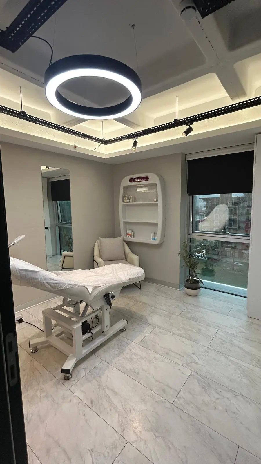 Clinic-provided photograph of Dr Ayşe Öznur Akidil